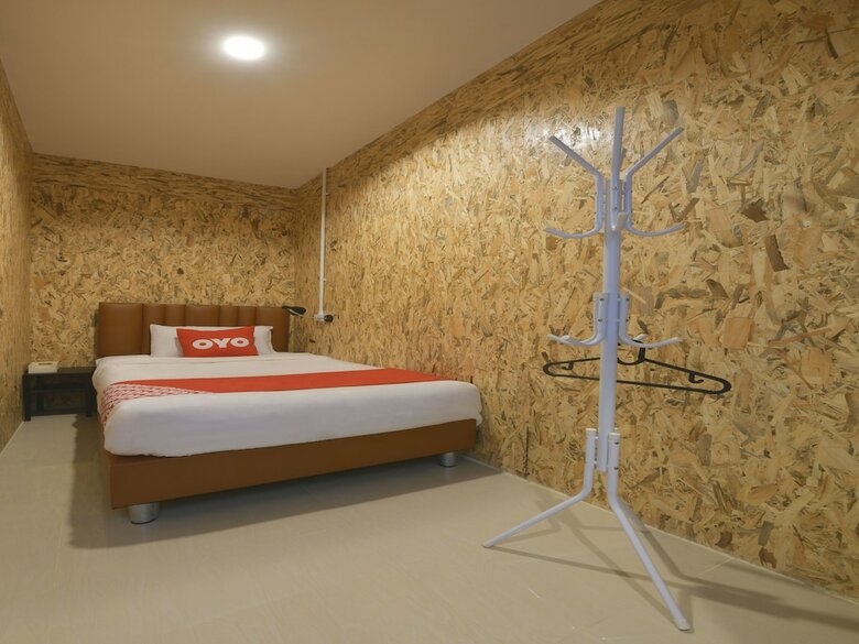 Hotel Oyo Baan Wararin Hostel