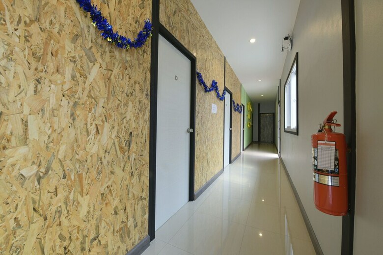 Hotel Oyo Baan Wararin Hostel