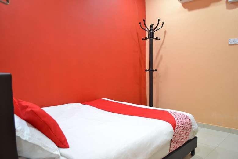 Oyo 89691 Hotel Puteri Miqaila