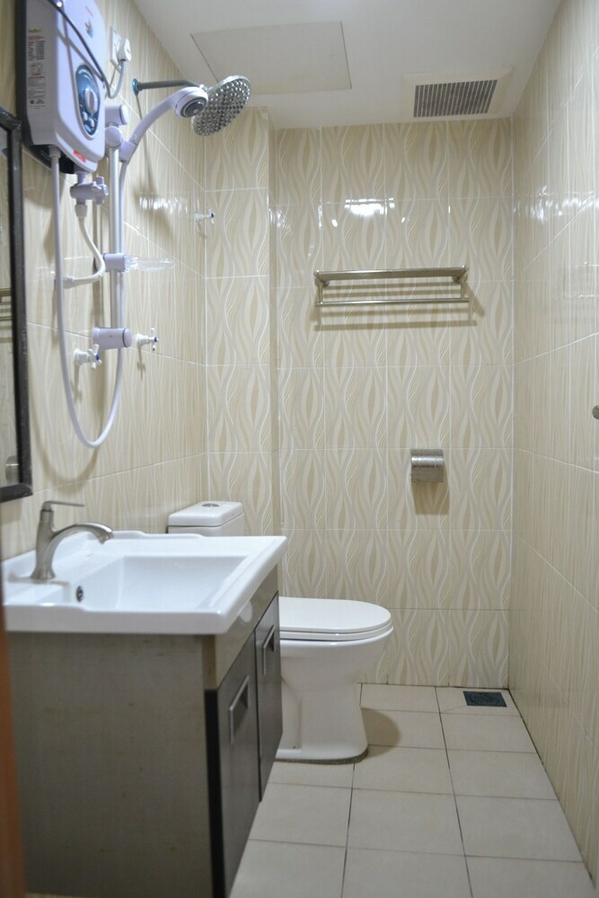 Oyo 89691 Hotel Puteri Miqaila