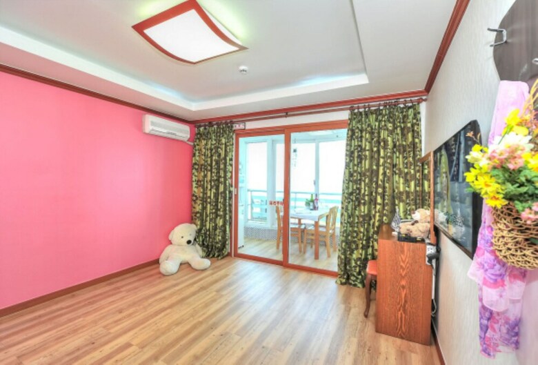 Seorak Sea Pension