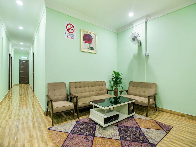 Hotel Oyo 89712 Grand Inn