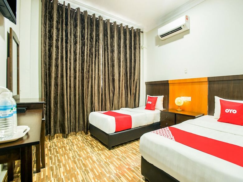Hotel Oyo 89712 Grand Inn