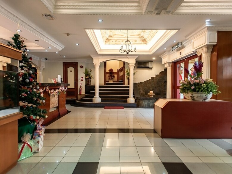 Oyo 89735 The Dream Hotel