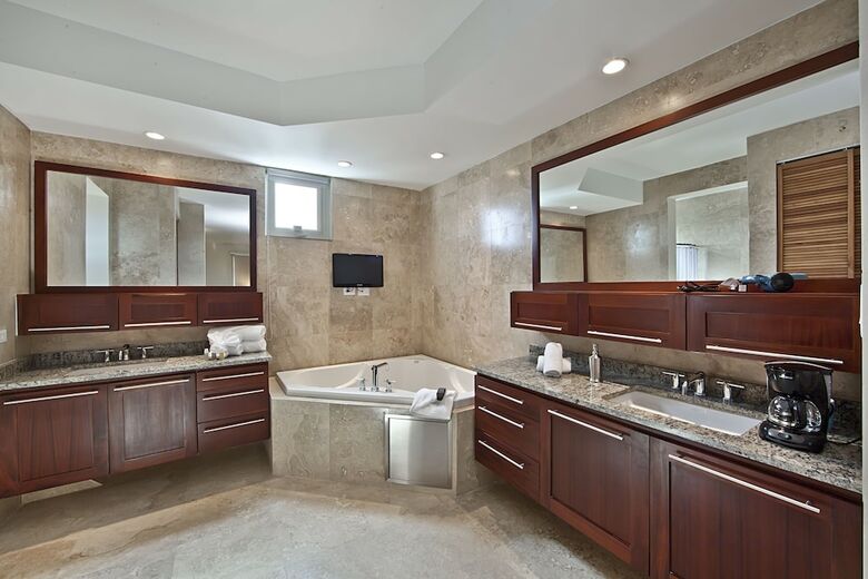 Ciqala Luxury Suites