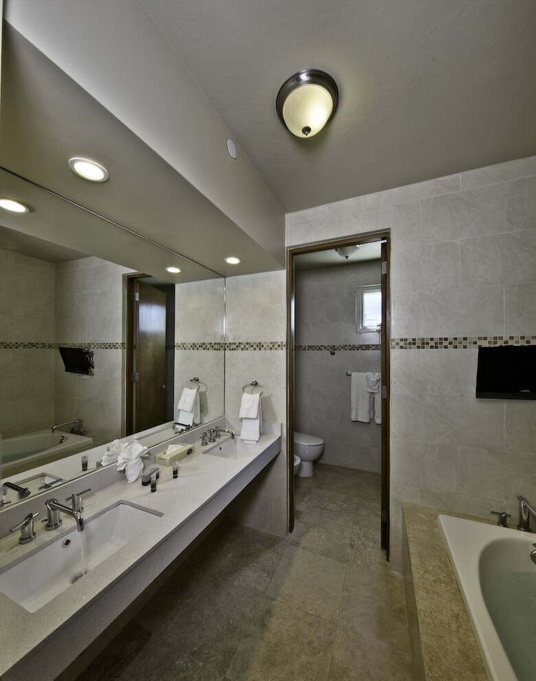 Ciqala Luxury Suites