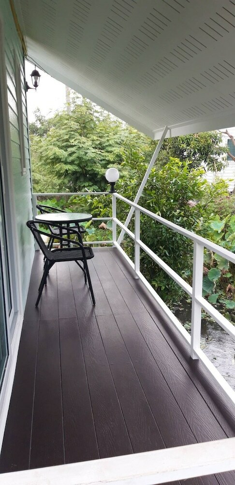 Hotel Baan Ing Tara Salaya