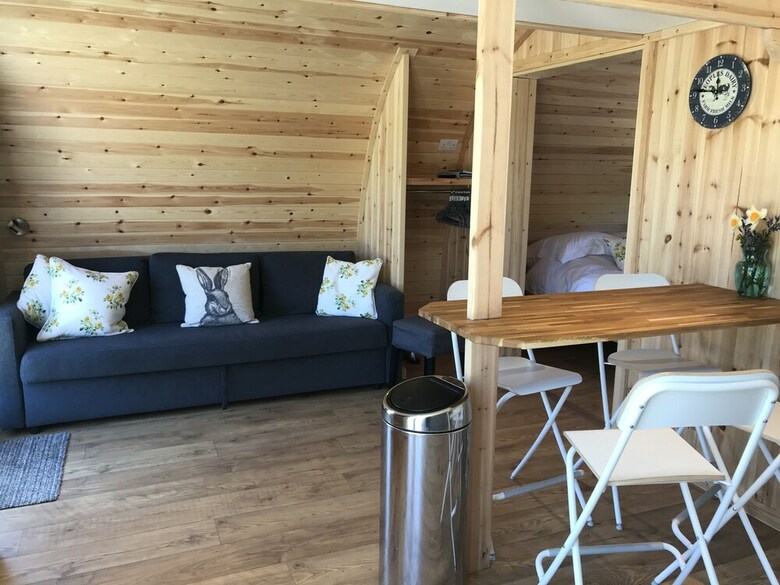 Cabana Orchard Glamping - Apartment Pod - Blossom