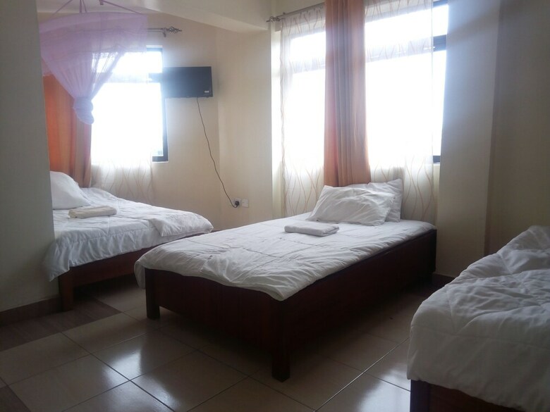 Ngara Riverside Hotel