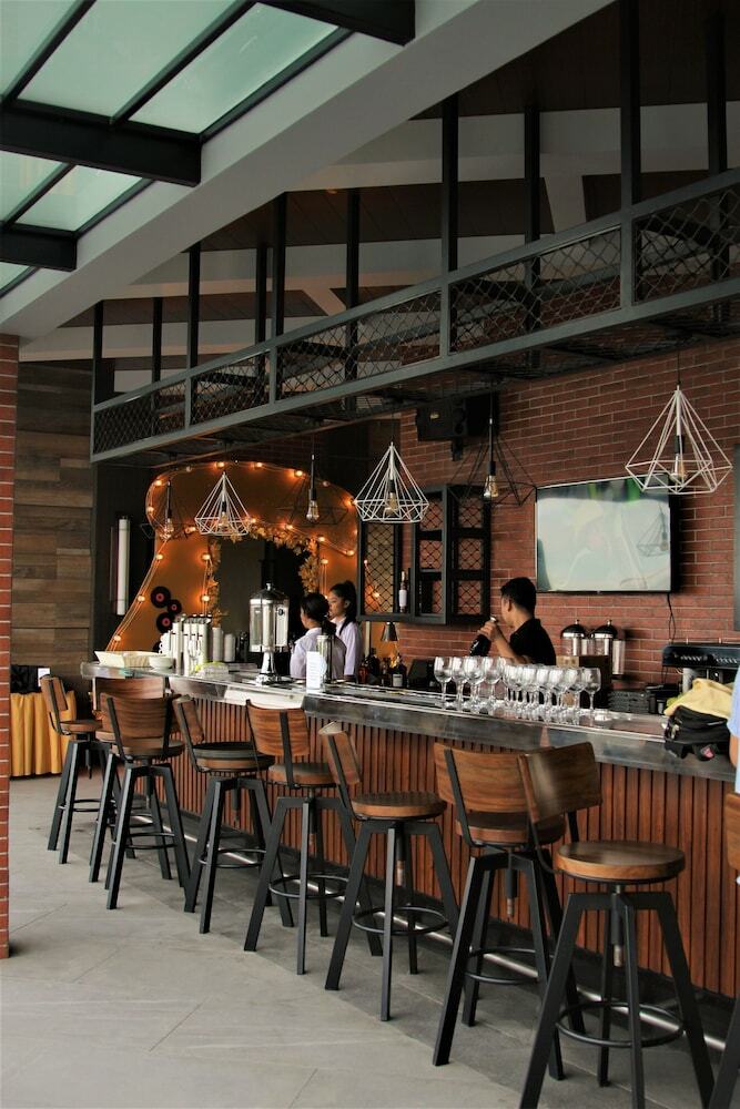 Capitol Hill Hotel And Suites
