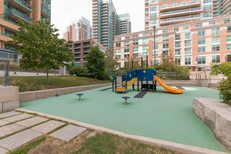 Apartamentos In Style Local Living In Liberty Village