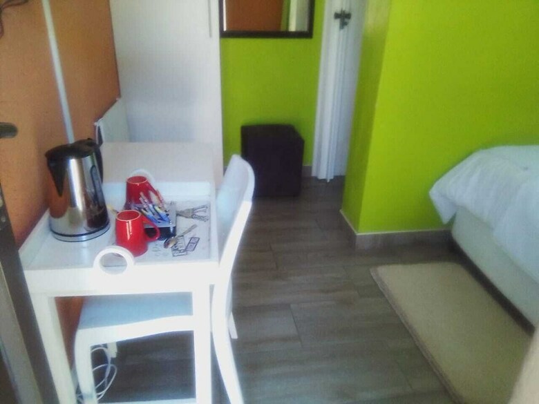 Bed & Breakfast Mohalalitoe B And B