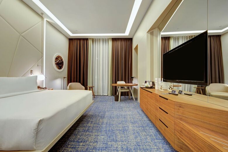 Hotel Doubletree By Hilton Adana