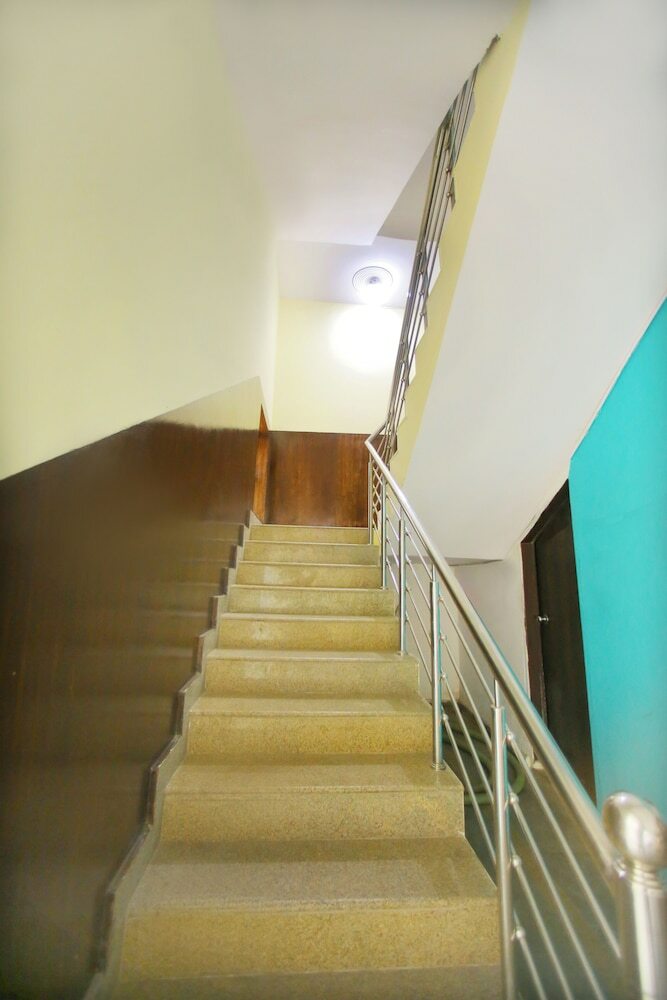 Hotel Adb Rooms Arrival Inn