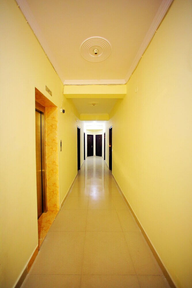 Hotel Adb Rooms Arrival Inn