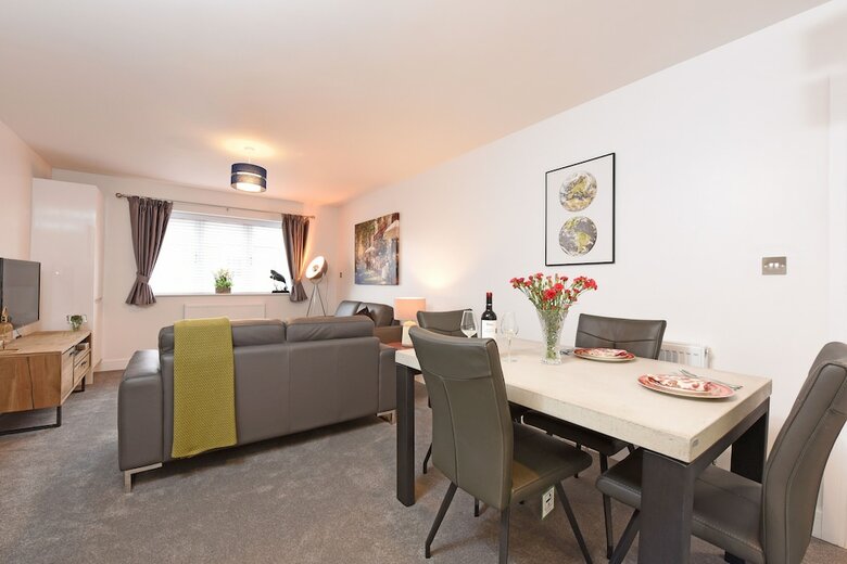 Yaa Luxury Apartments - Queens Road