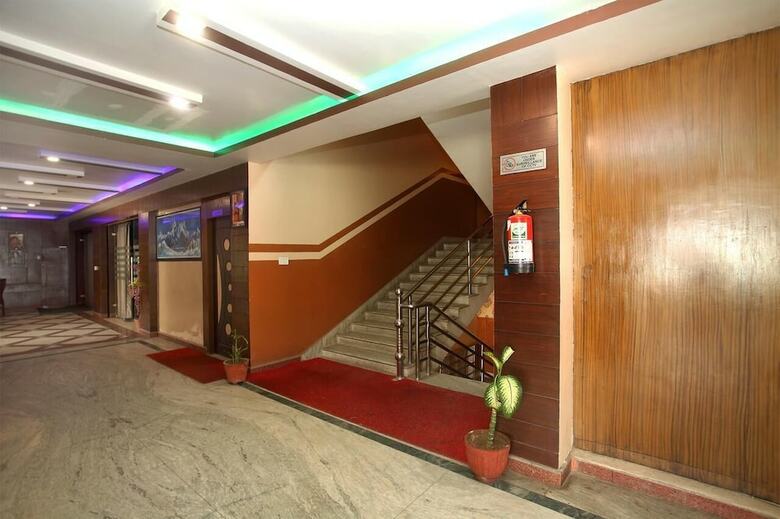 Oyo 709 Hotel Prakash