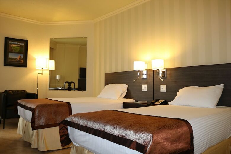 Copantl Hotel & Convention Center