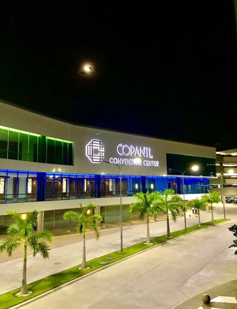 Copantl Hotel & Convention Center