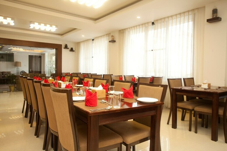 Capital O 686 Hotel Mala Inn