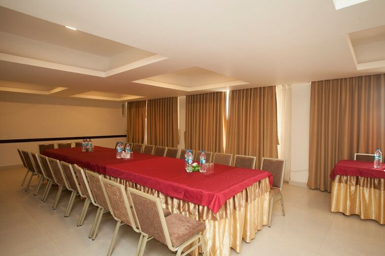 Capital O 686 Hotel Mala Inn