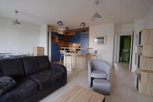 Apartamento 70 M� Avec Balcons Et Parking