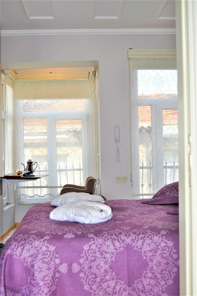 Emil House Apart Hotel