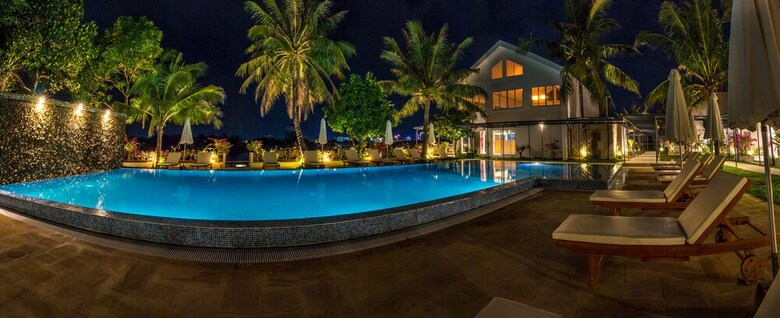 Hotel The B Resort