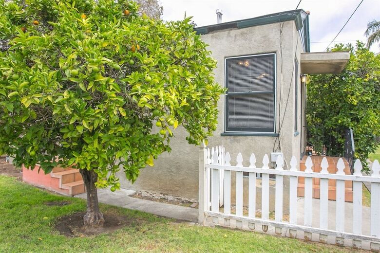 Orange Tree Cottages Downtown