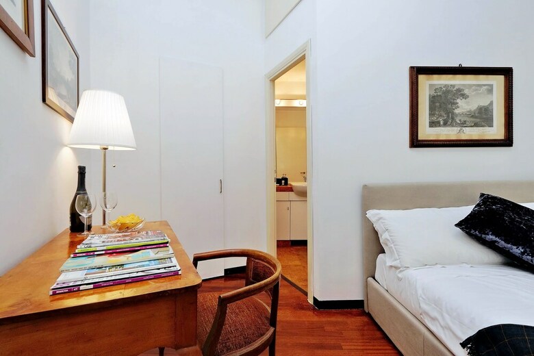 Three Bedrooms Spagna Apartment