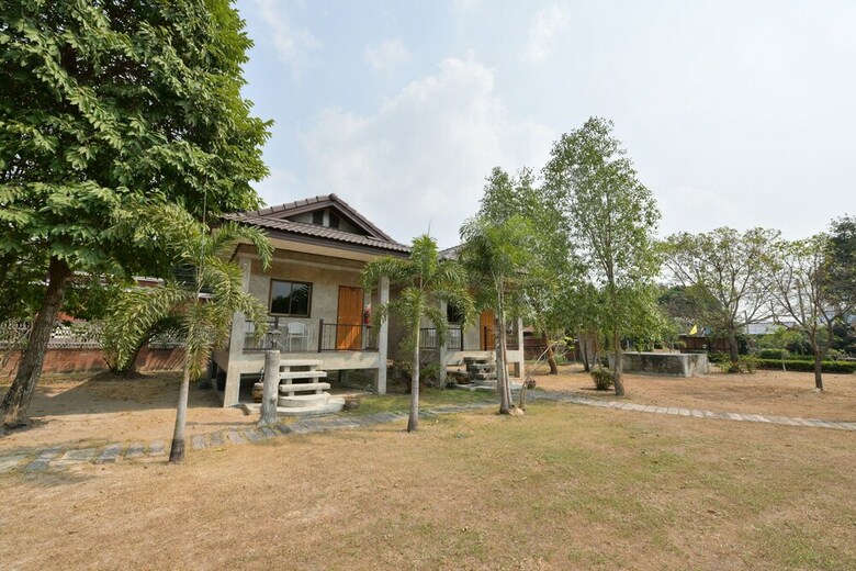 Hotel Oyo Ruenkanthima Resort