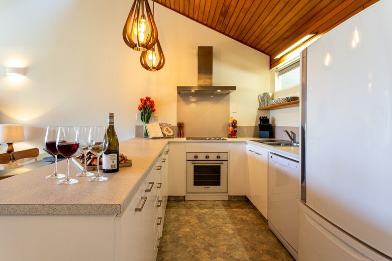 Alpine Gold With Incredible Lake Views Spa