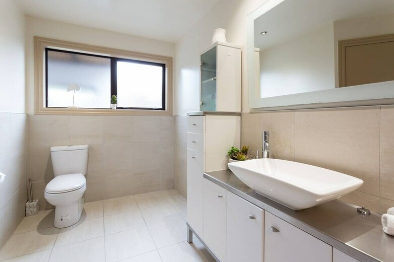 Large Distinctive And Spacious Family Home
