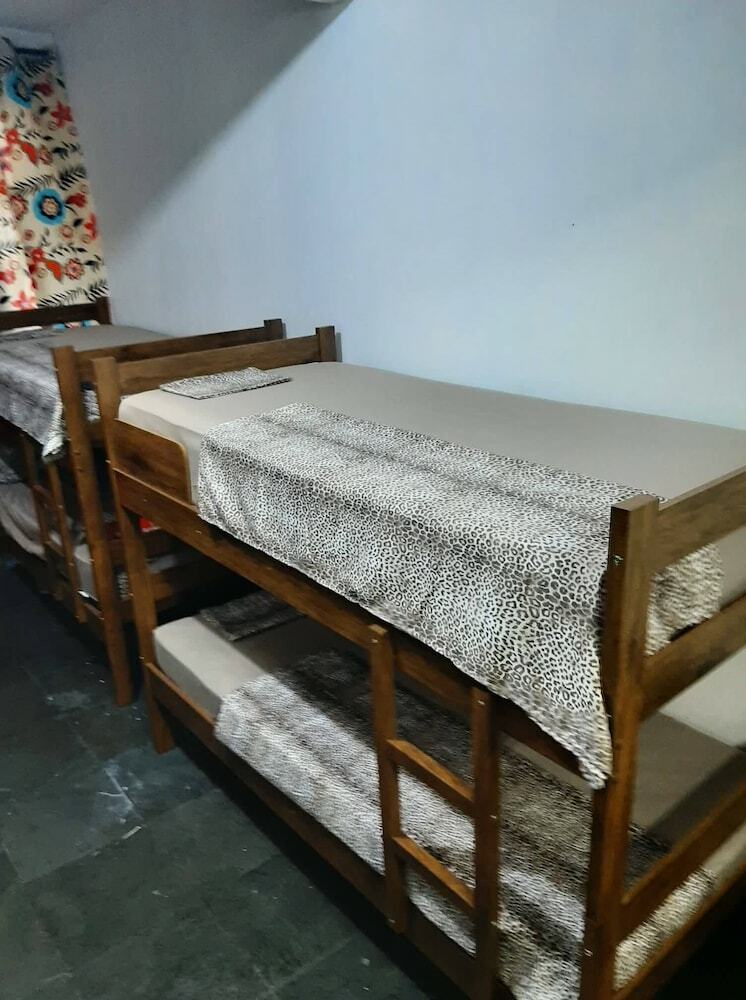Hostal Hotel Hostel Lapa