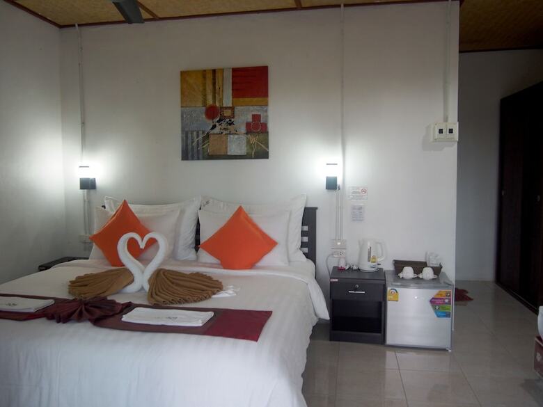 Hotel Chareena Garden Beach Resort