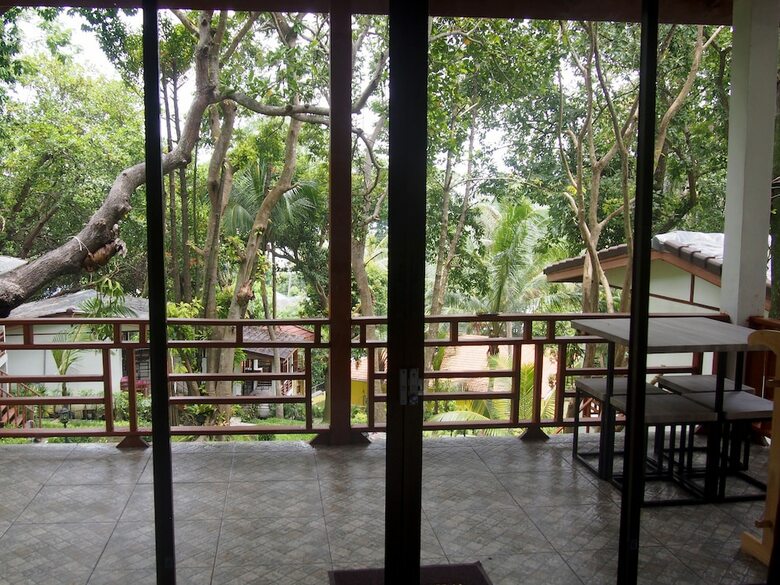 Hotel Chareena Garden Beach Resort