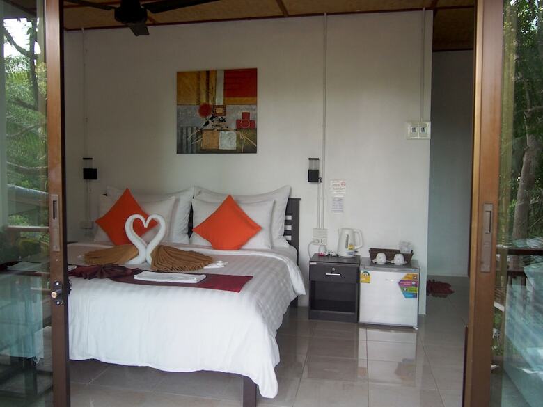 Hotel Chareena Garden Beach Resort