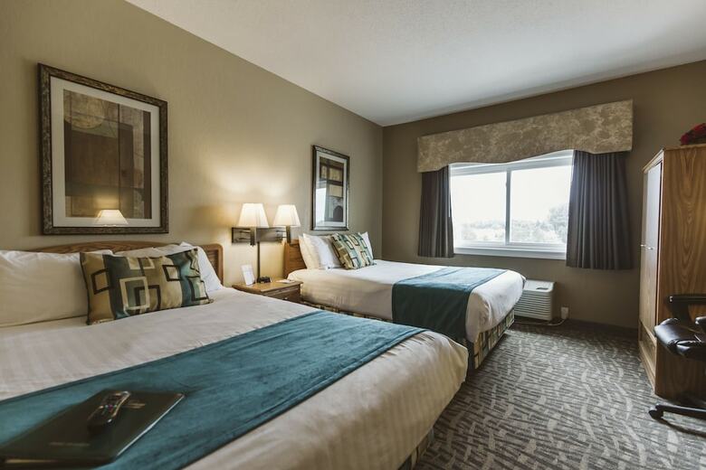 Hotel Expressway Suites Bismarck