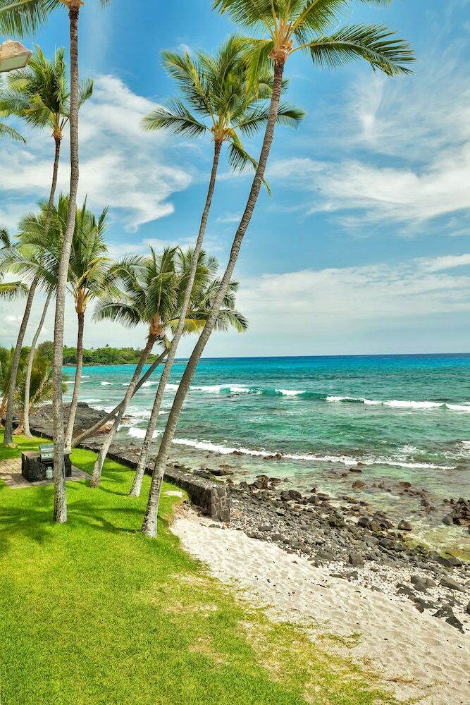 Castle Kona Bali Kai , A Condominium Resort