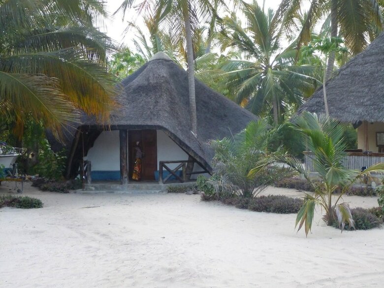 Hotel Mike's Beach Cottages