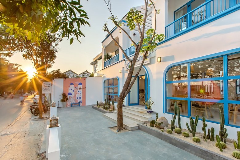 Hotel Santorin Hoian Villa