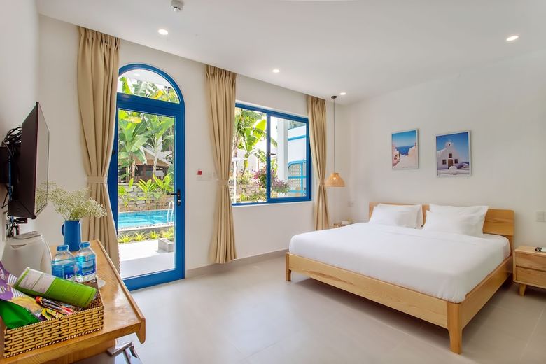 Hotel Santorin Hoian Villa