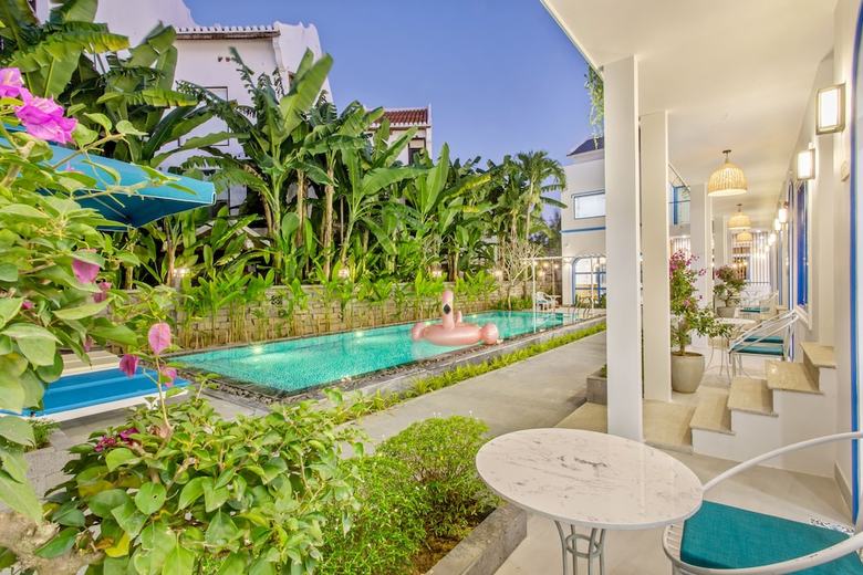 Hotel Santorin Hoian Villa