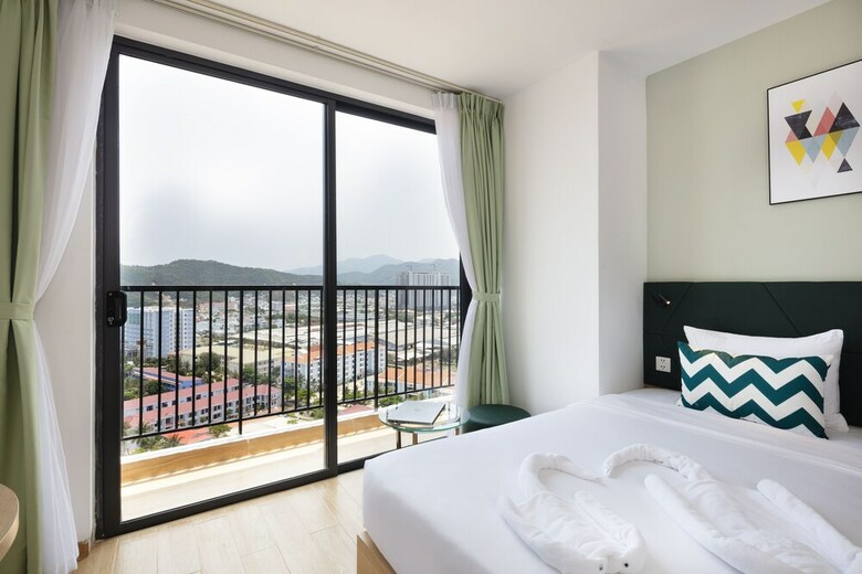 Crown Hotel Nha Trang