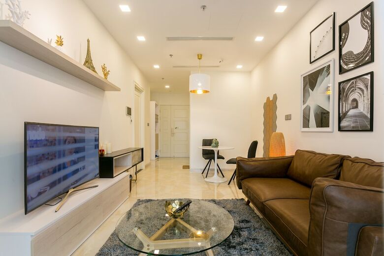 My Hung Apartment