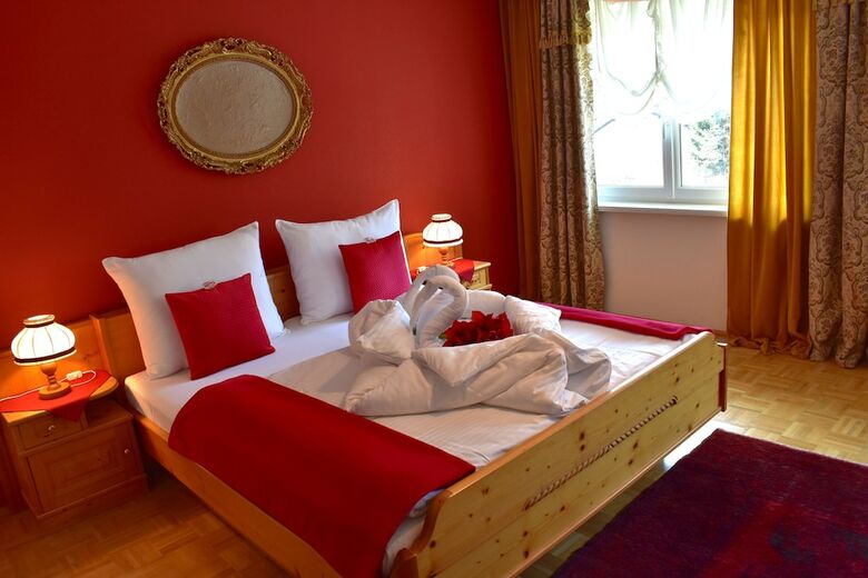 Hotel J�gerhof W�rthersee