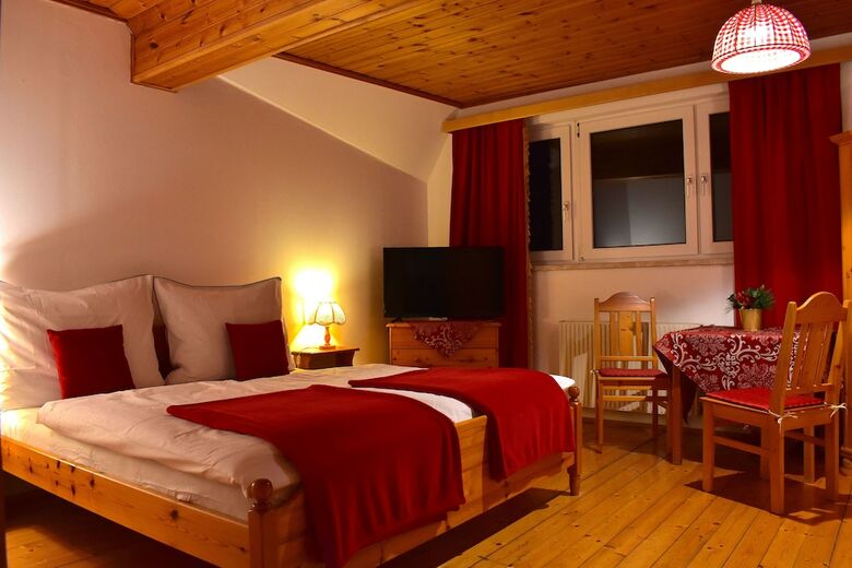 Hotel J�gerhof W�rthersee