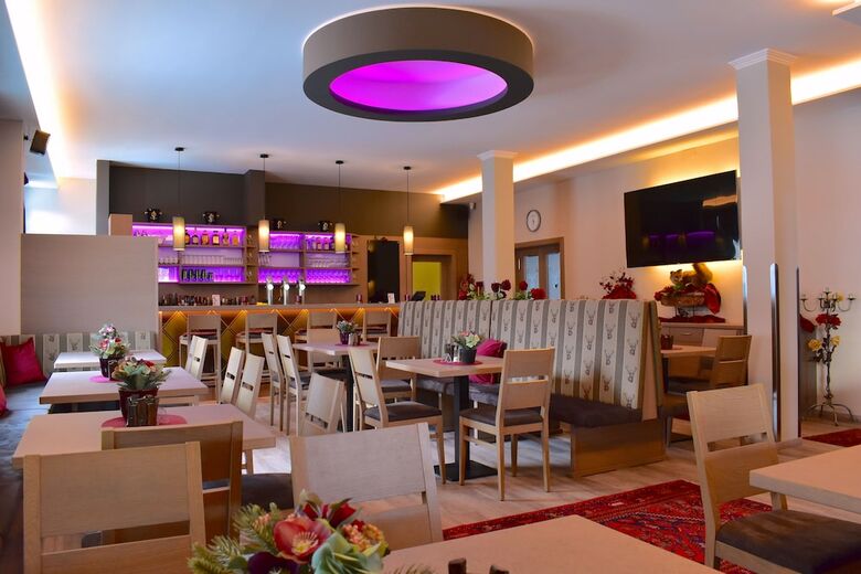 Hotel J�gerhof W�rthersee