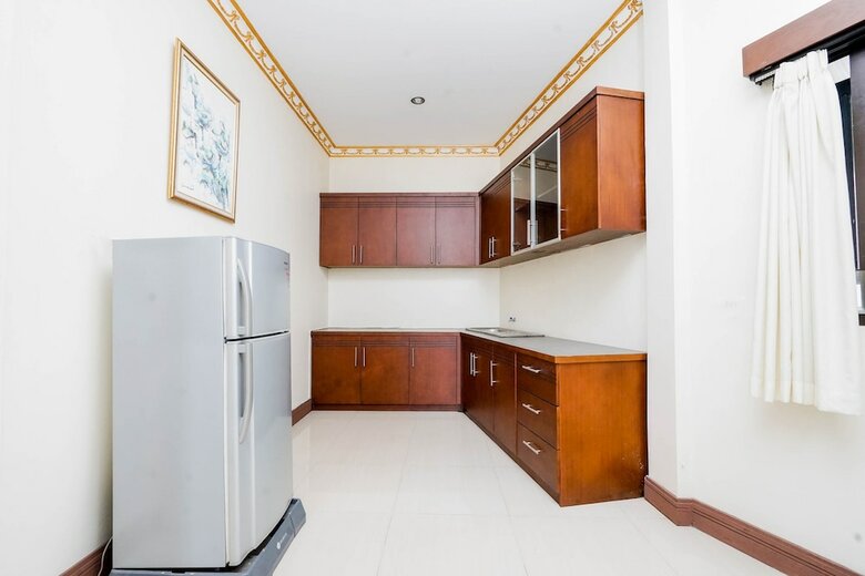 Hotel Oyo 2400 Maleo Exclusive Residence