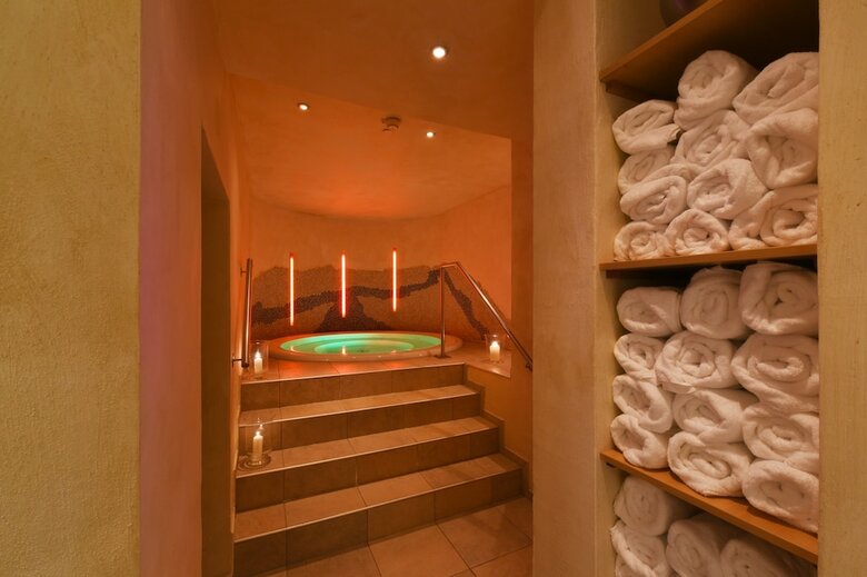 Cella Central Historic Boutique Hotel